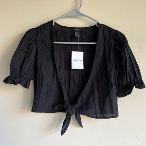 NWT Forever 21 Plunging Tie-Front Crop Top Black sz Small